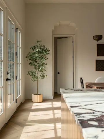 $2,250,000 | 2015 Holland Avenue, Austin, TX 78704