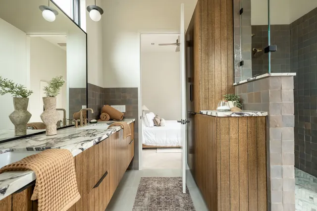 $2,250,000 | 2015 Holland Avenue, Austin, TX 78704