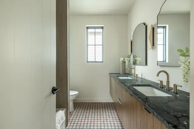 $2,250,000 | 2015 Holland Avenue, Austin, TX 78704