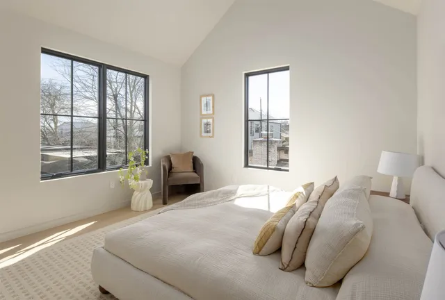 $2,250,000 | 2015 Holland Avenue, Austin, TX 78704