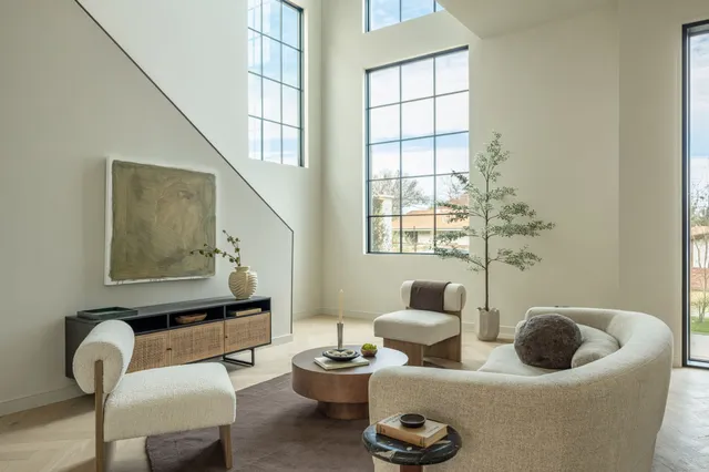 $2,250,000 | 2015 Holland Avenue, Austin, TX 78704