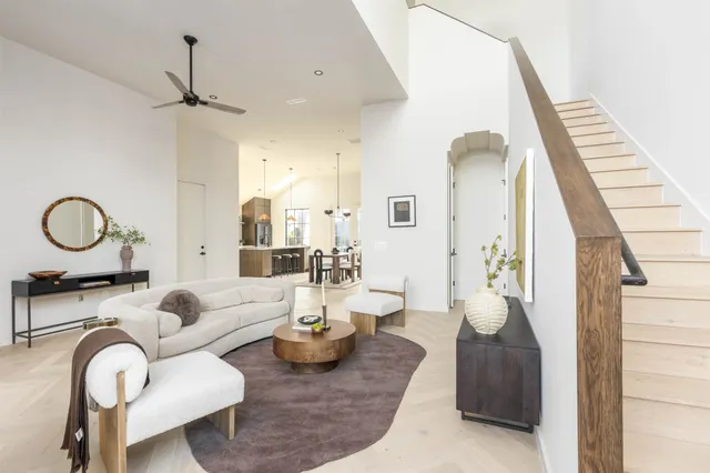 $2,250,000 | 2015 Holland Avenue, Austin, TX 78704