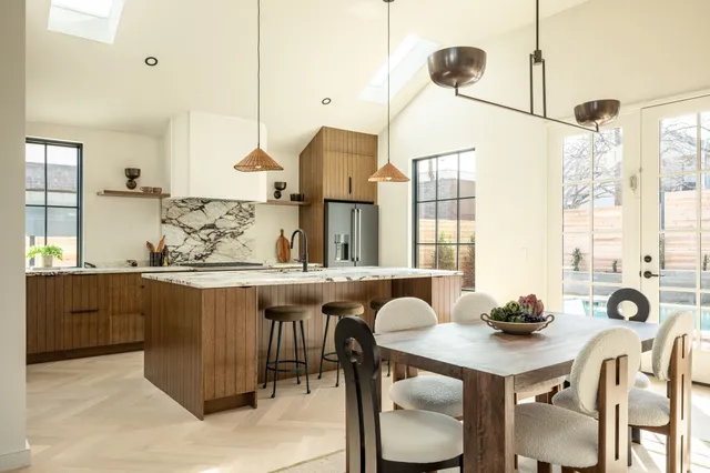 $2,250,000 | 2015 Holland Avenue, Austin, TX 78704