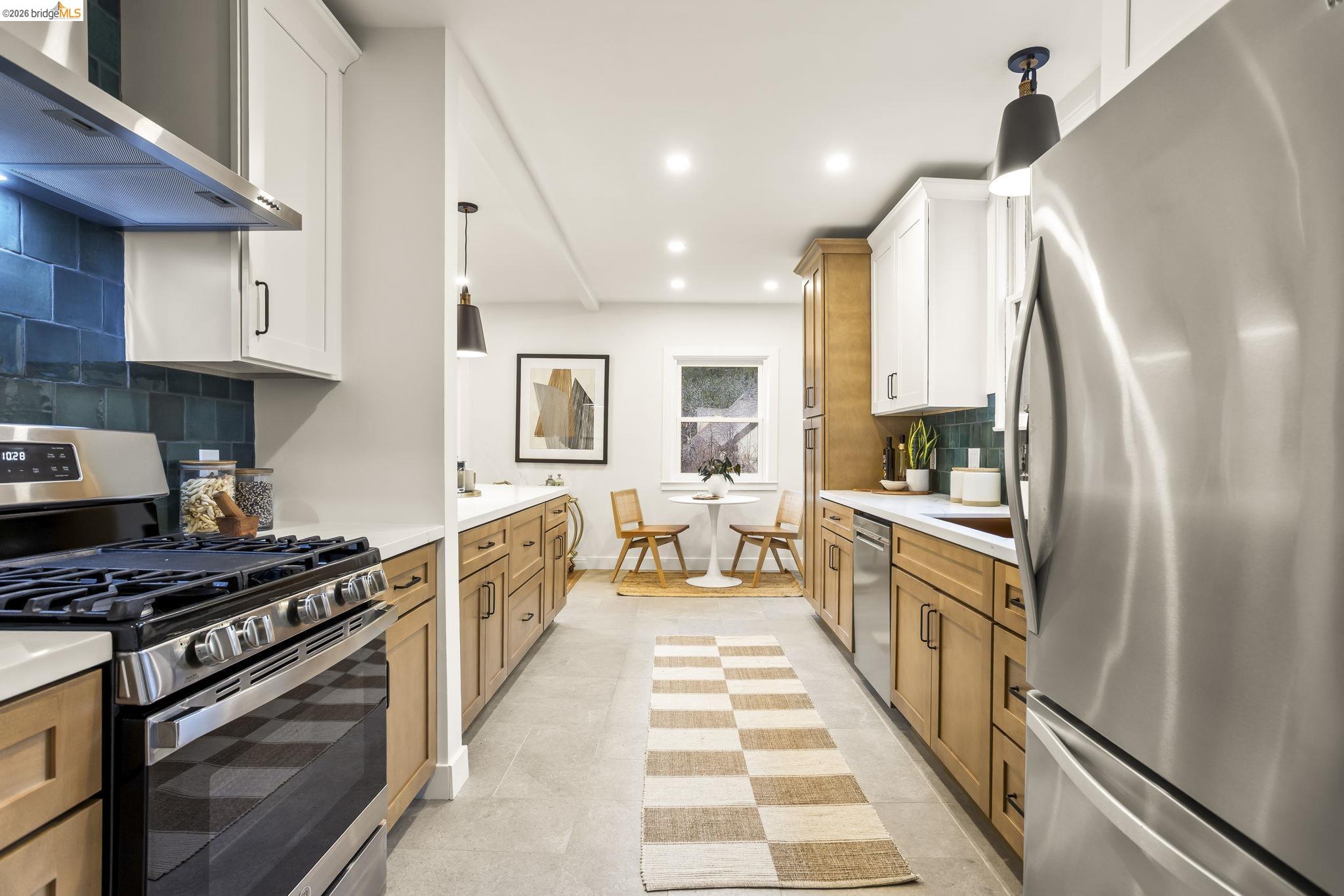 1587 Trestle Glen Road Oakland, CA 94610 - Photo 20 of 30