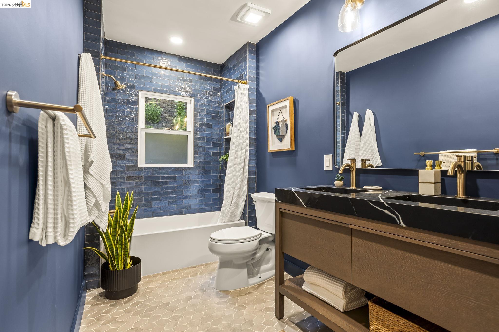 1587 Trestle Glen Road Oakland, CA 94610 - Photo 27 of 30