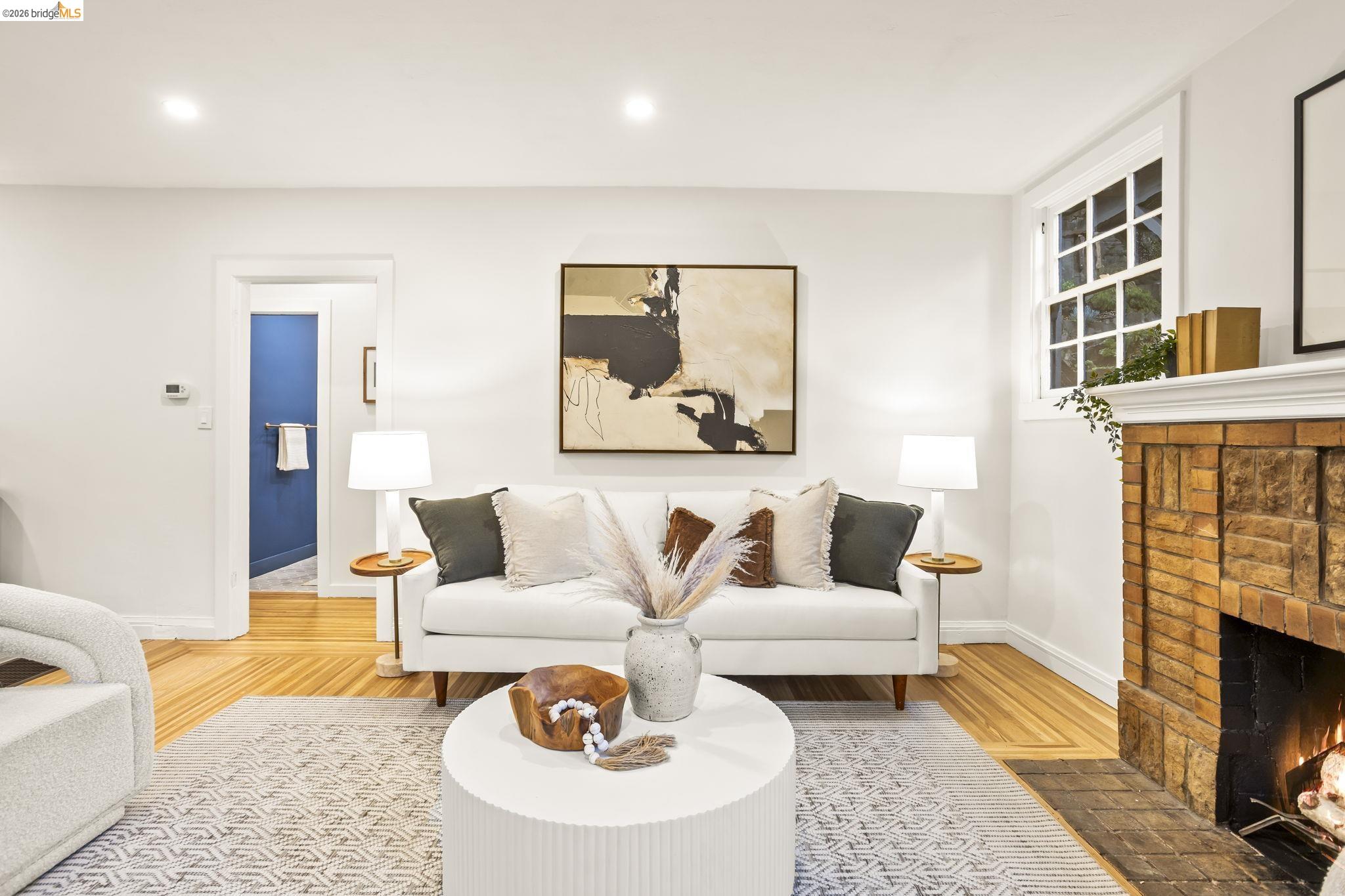 1587 Trestle Glen Road Oakland, CA 94610 - Photo 6 of 30