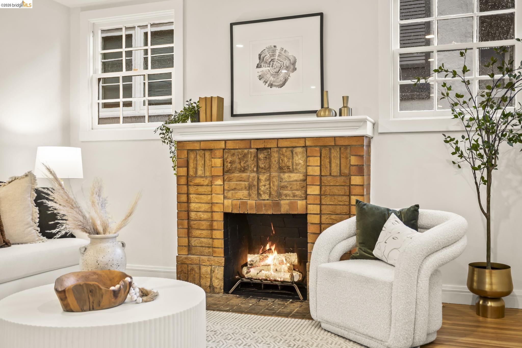 1587 Trestle Glen Road Oakland, CA 94610 - Photo 7 of 30