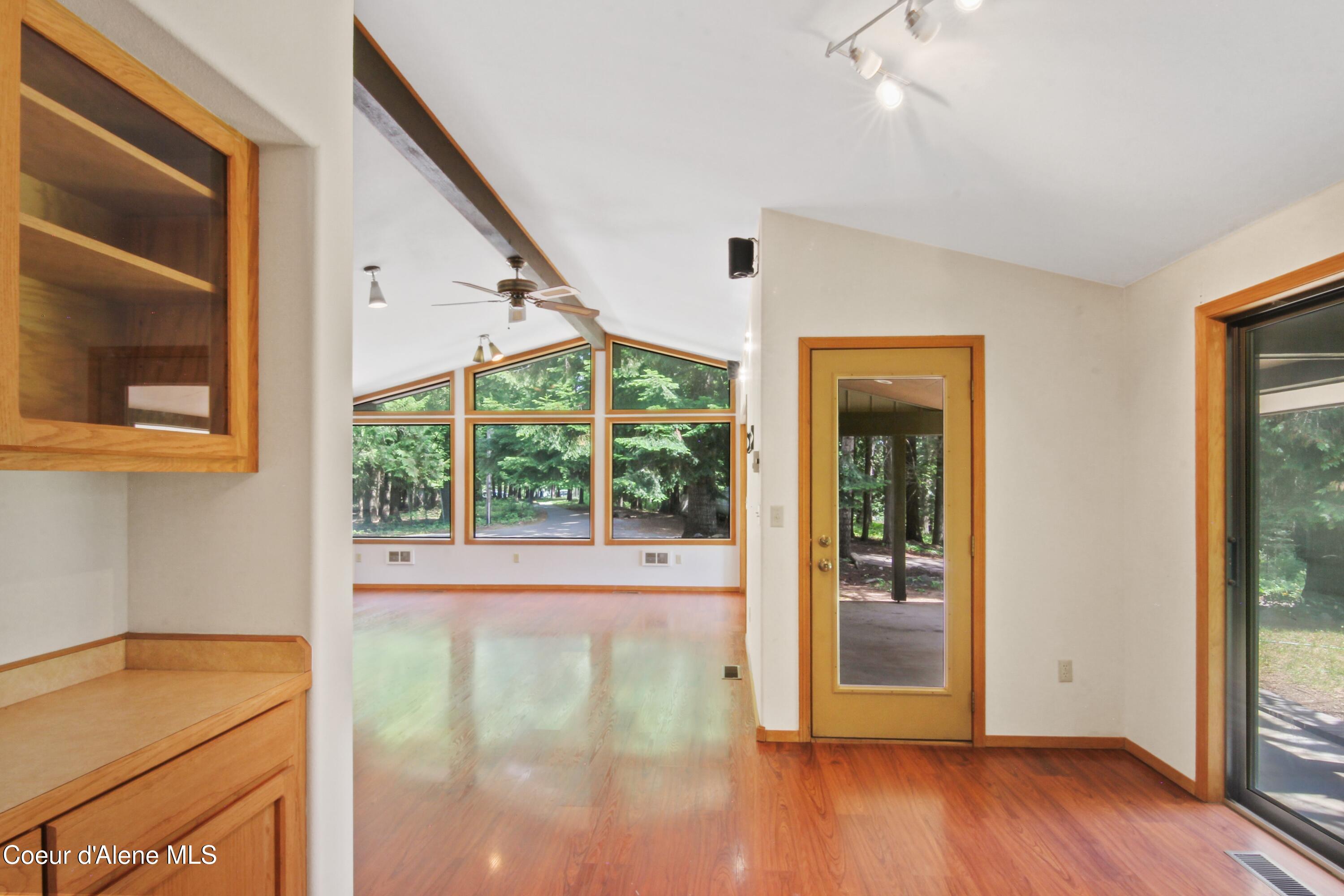 150 Denali Road Sagle, ID 83860 - Photo 22 of 40 022_Dining Room