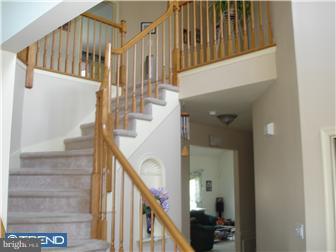 518 Riggs Avenue Berlin, NJ 08009 - Photo 10 of 12 Foyer