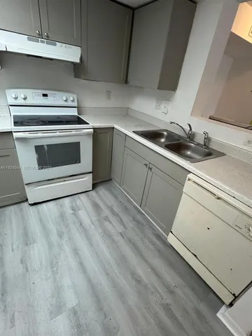 $1,900 | 8965 Okeechobee Boulevard, Unit 107, West Palm Beach, FL 33411