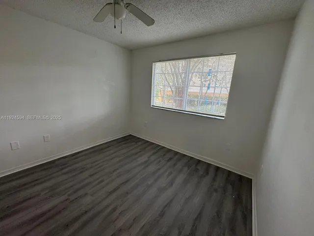 $1,900 | 8965 Okeechobee Boulevard, Unit 107, West Palm Beach, FL 33411