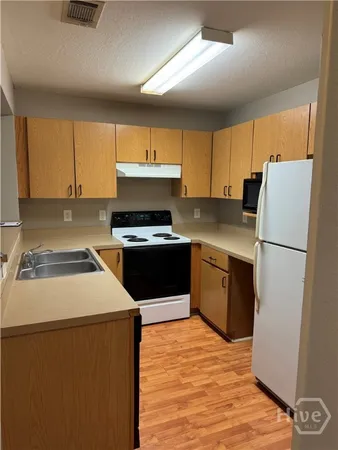 $1,600 | 211 North Avenue, Unit 1332, Athens, GA 30601