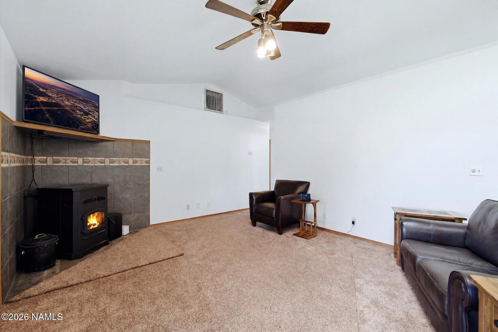 8415 Yakima Road Flagstaff, AZ 86004 - Photo 4 of 47 04-128206591