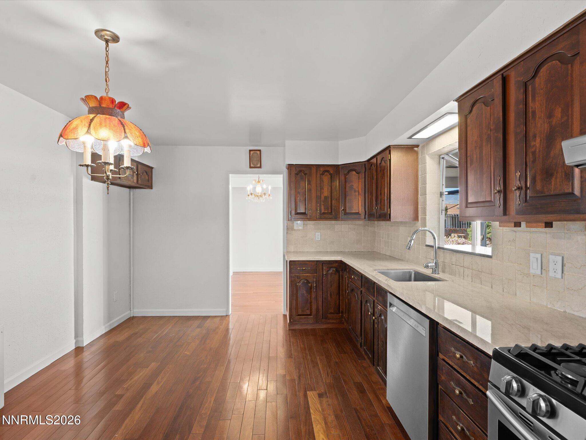 995 Bates Avenue Reno, NV 89502 - Photo 14 of 43 14-995 Bates Ave-117