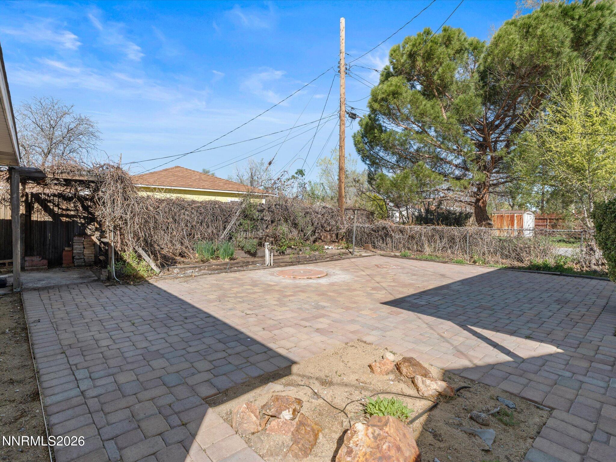 995 Bates Avenue Reno, NV 89502 - Photo 39 of 43 41-995 Bates Ave-155