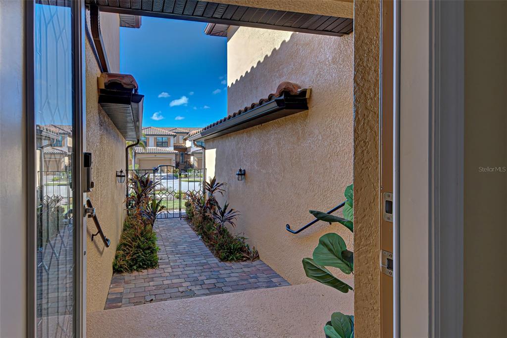 20190 Ragazza Circle, Unit 202 Venice, FL 34293 - Photo 5 of 86 Gallery Image 5