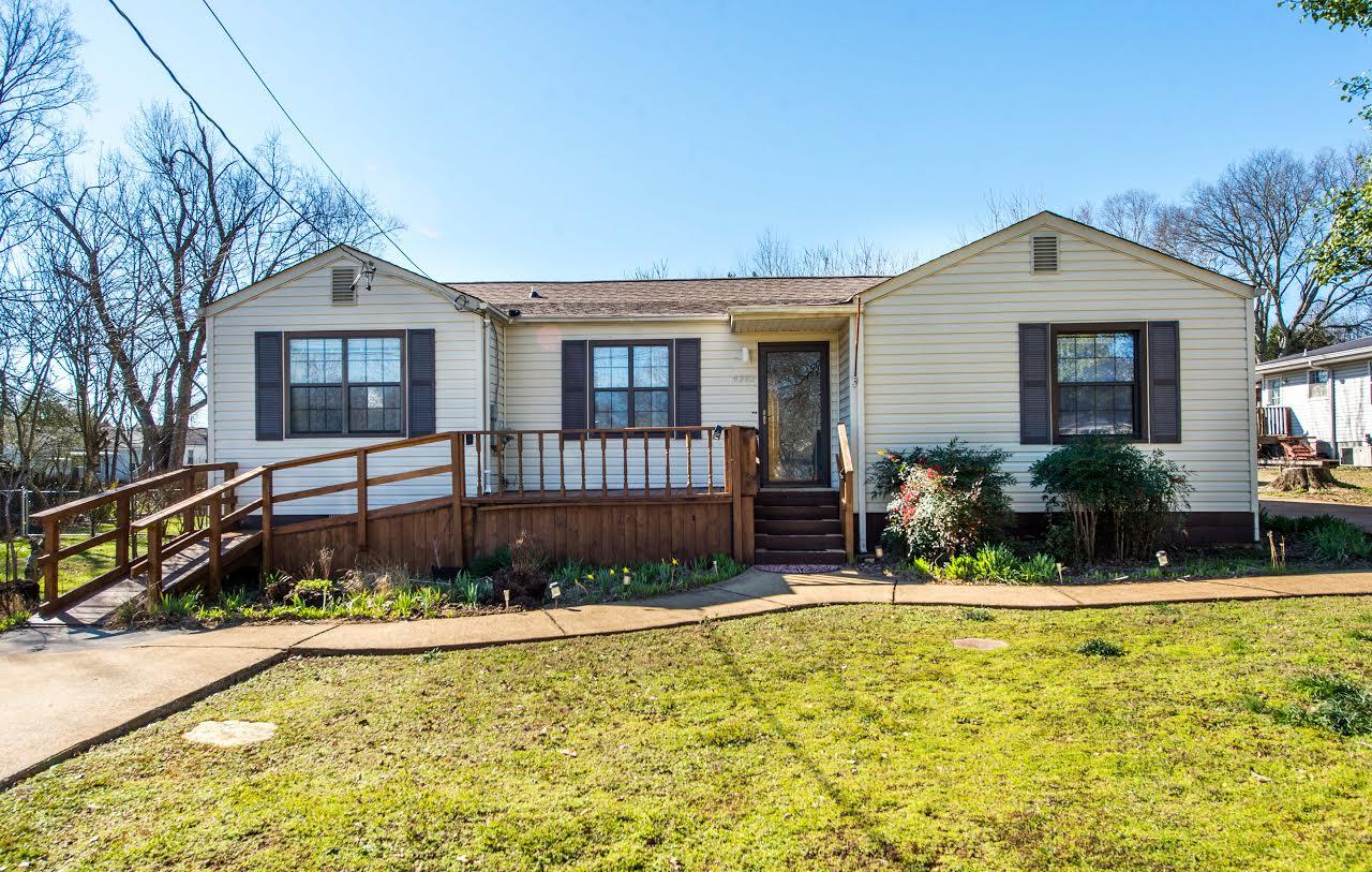 4202 Greenbriar Road Chattanooga, TN 37412 - Photo 1 of 23 primary