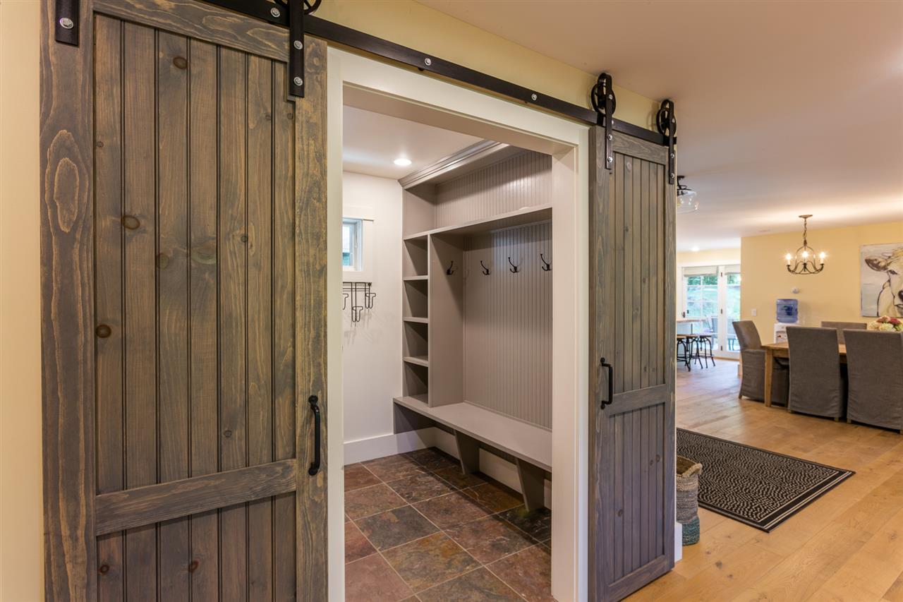 399 Old Farm Road Stowe, VT 05672 - Photo 4 of 28