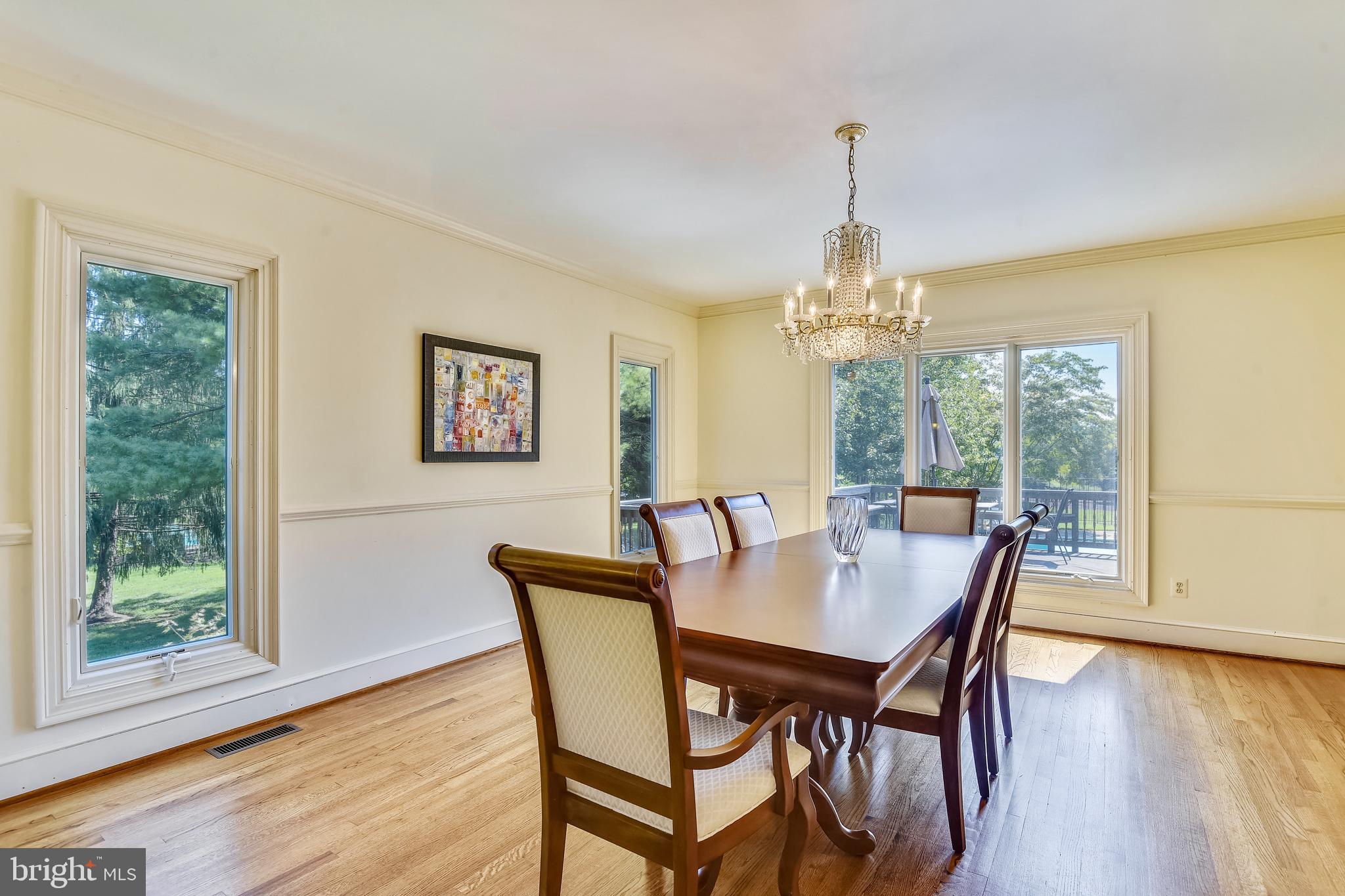 10922 Brent Road Potomac, MD 20854 - Photo 11 of 36 Dining Room