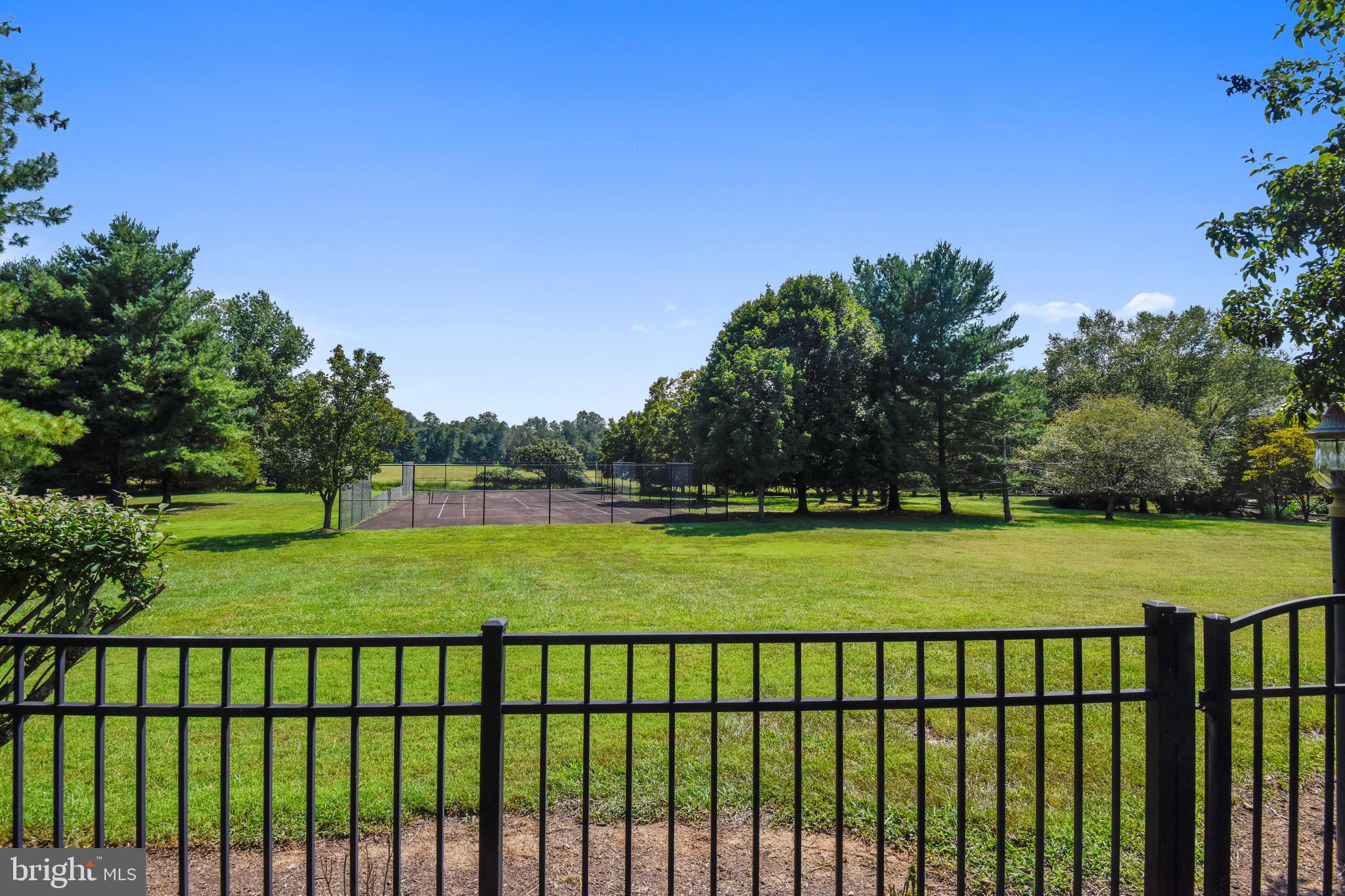 10922 Brent Road Potomac, MD 20854 - Photo 27 of 36