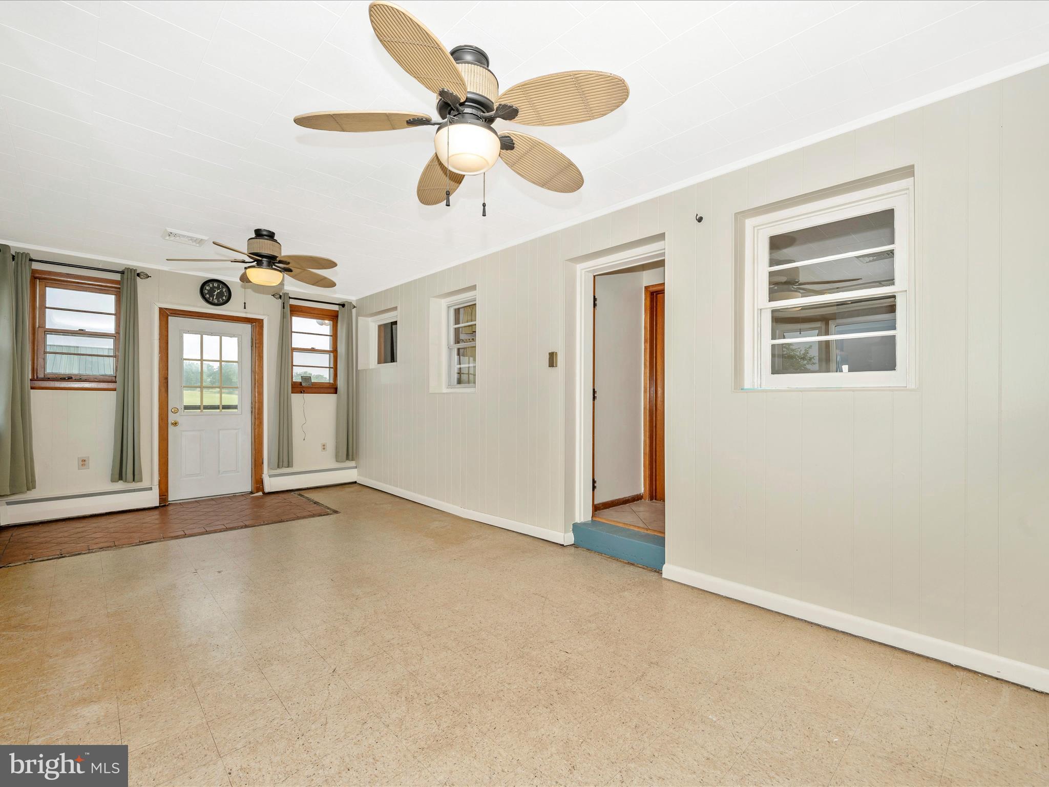 14054 Hoovers Mill Road Rocky Ridge, MD 21778 - Photo 15 of 56 Sun Room