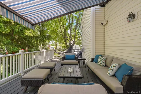 $1,295,000 | 2 Heirloom Court, Rye Brook, NY 10573