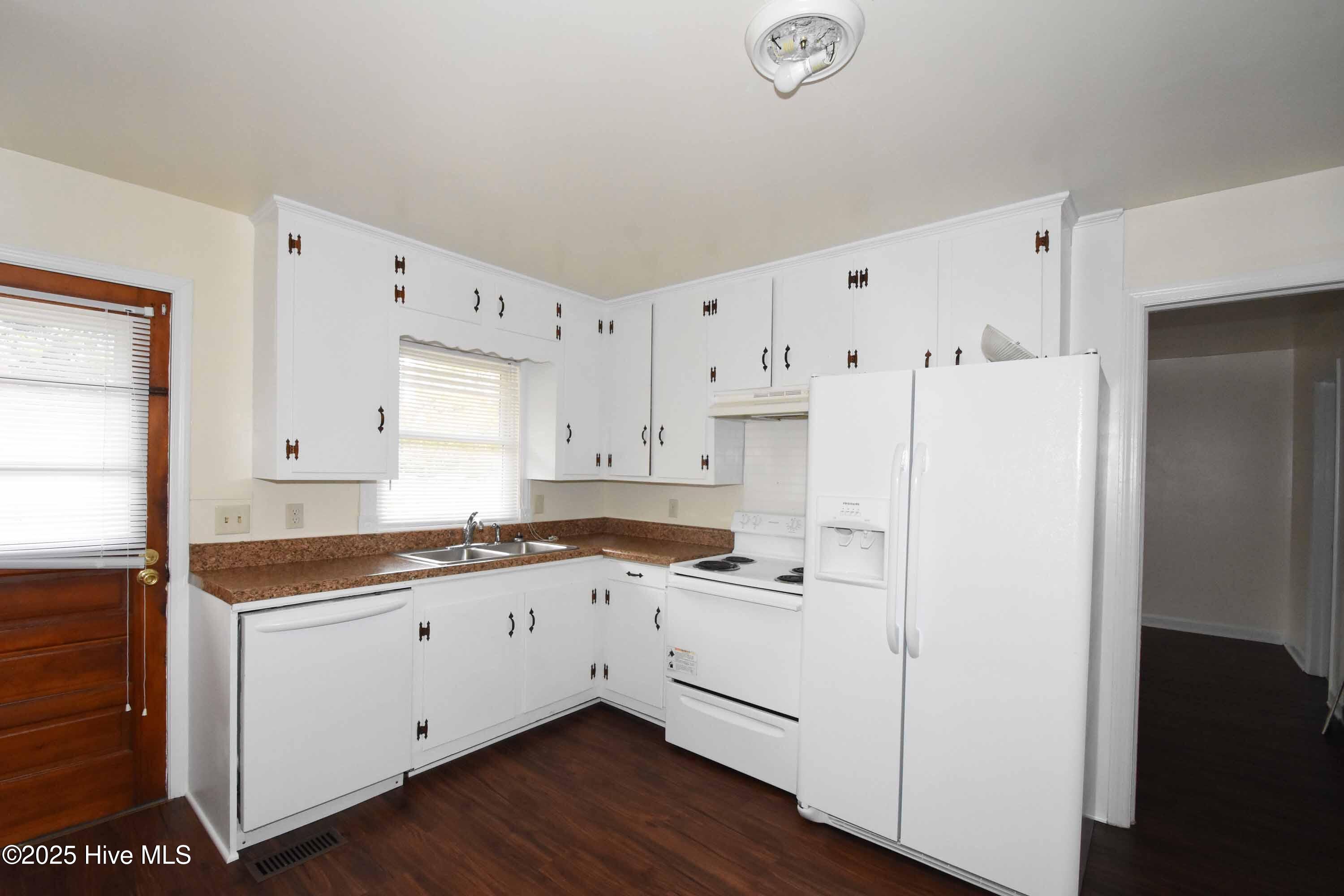 230 Second Street, Unit B Ayden, NC 28513 - Photo 4 of 15 MLS Second Street 230 B (4)