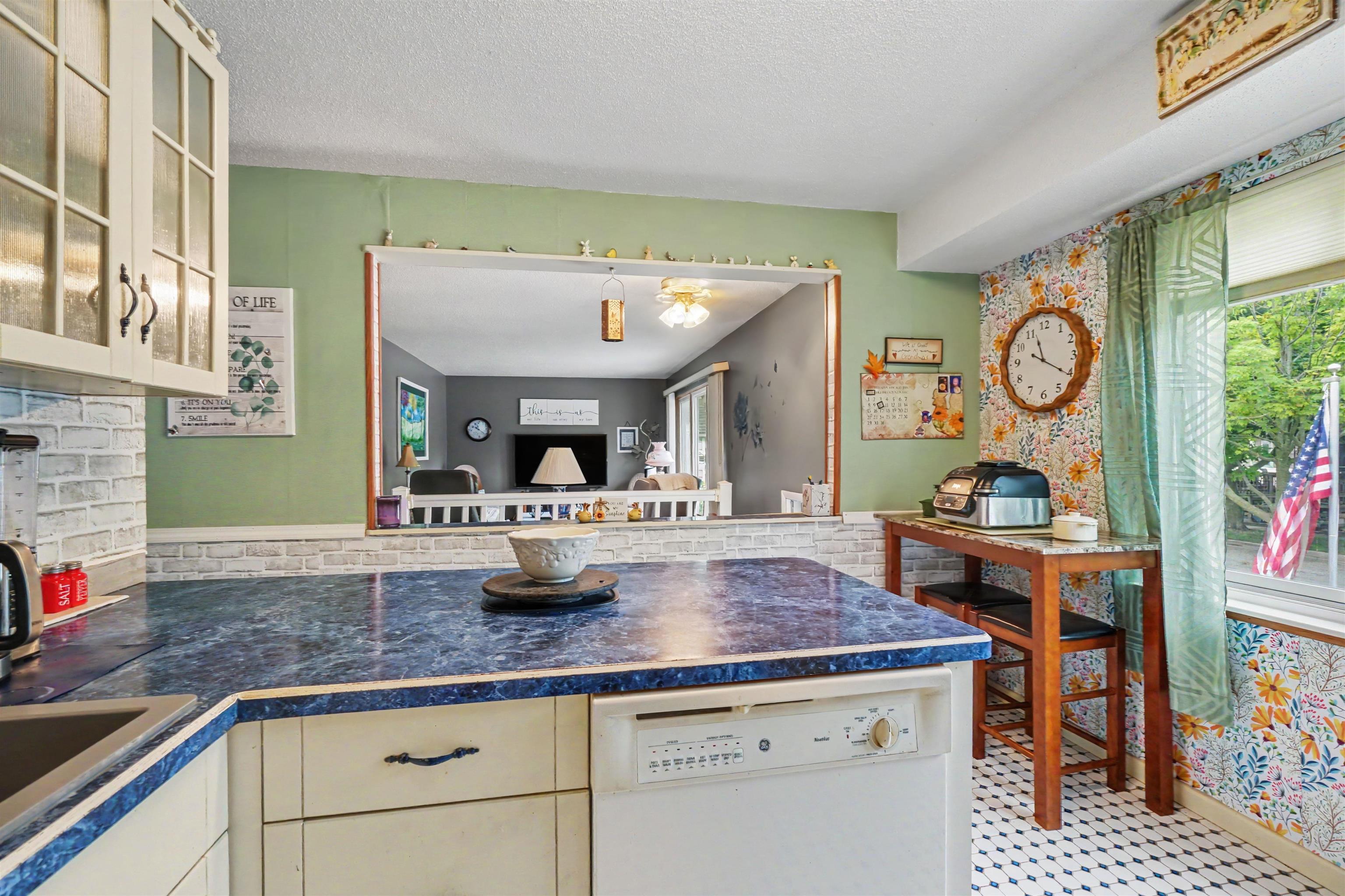807 South Monroe Street Bay City, MI 48708 - Photo 7 of 20