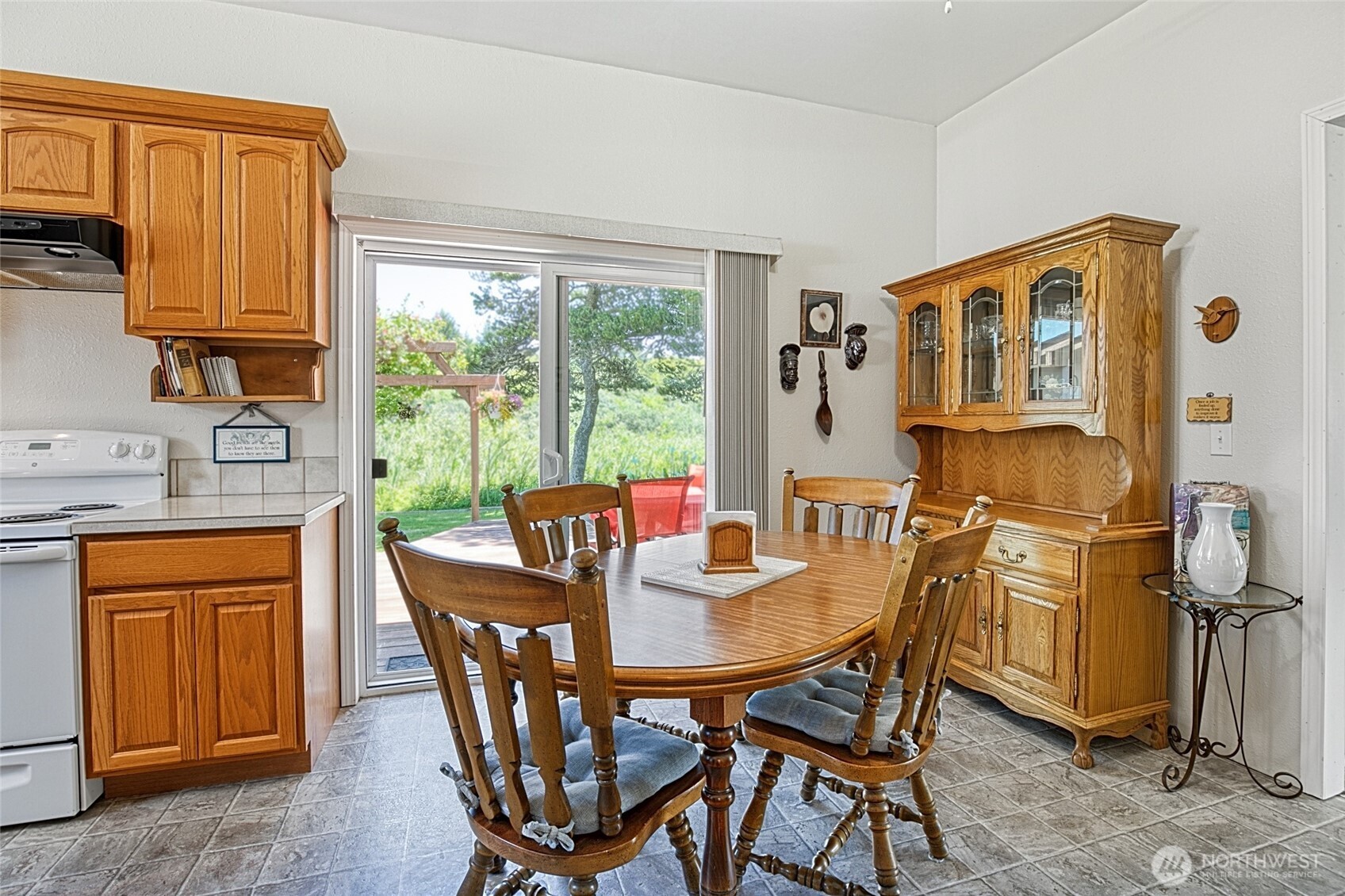 58 Oyehut Road Ocean Shores, WA 98569 - Photo 11 of 31