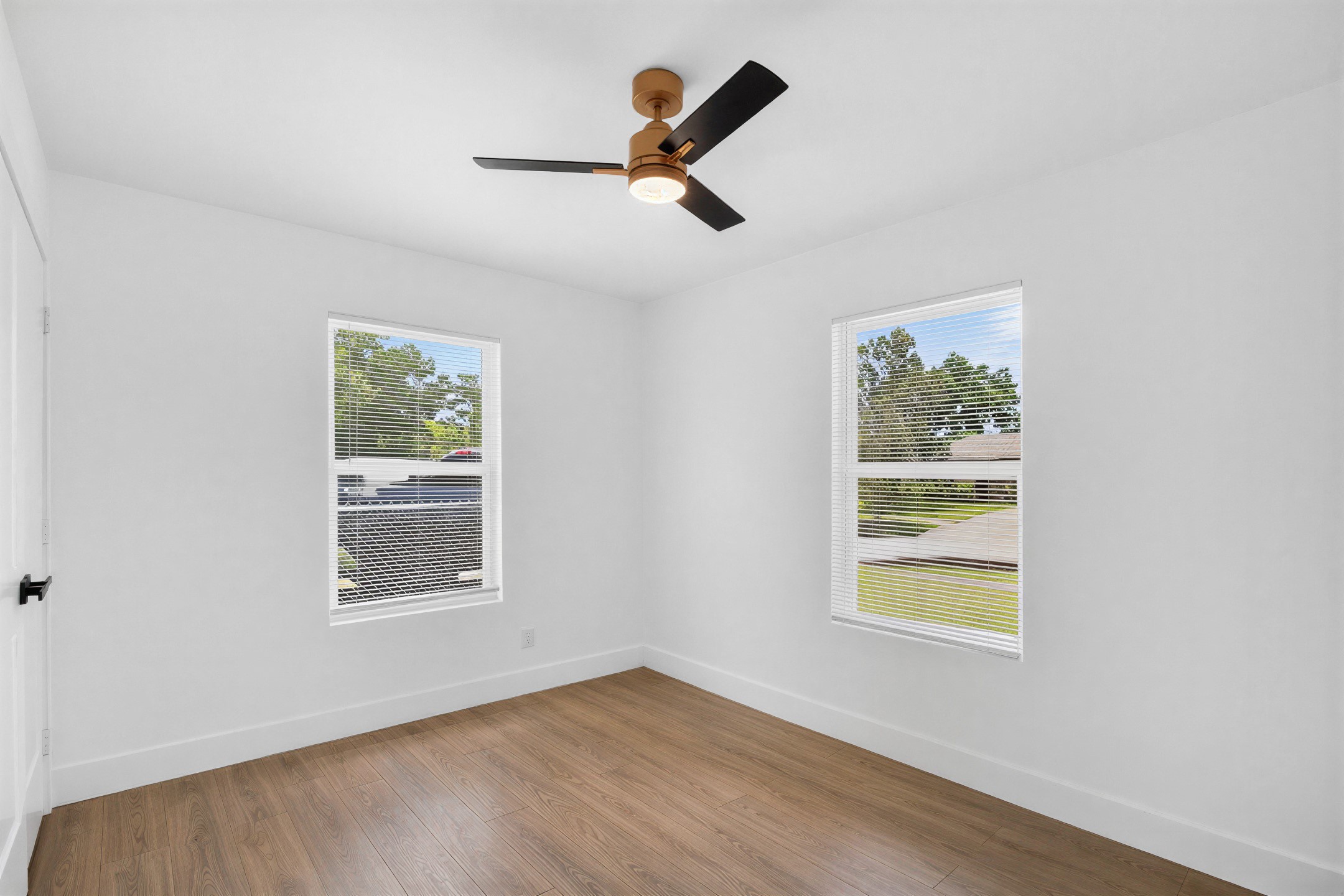 1015 Roper Street Houston, TX 77034 - Photo 24 of 48