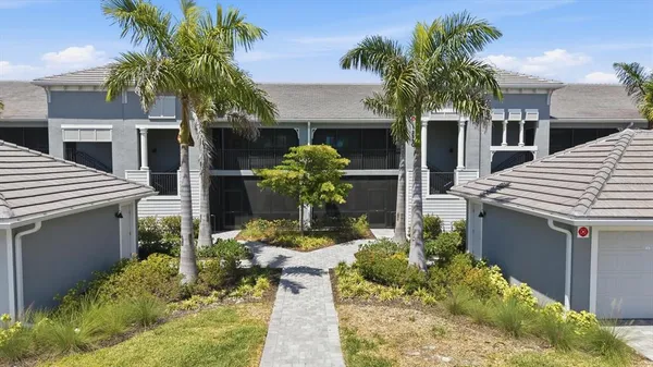 $379,000 | 12580 Galapagos Court, Unit 204, Venice, FL 34293