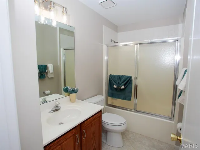 $429,500 | 5070 Douglas Park Drive, St. Peters, MO 63304