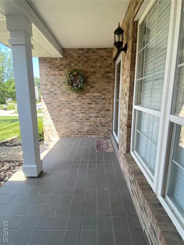 $429,500 | 5070 Douglas Park Drive, St. Peters, MO 63304