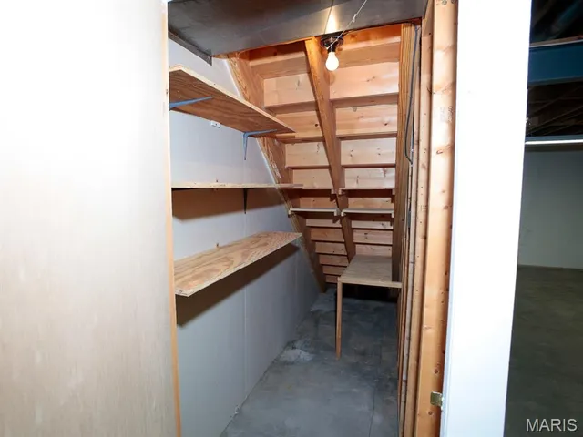 $429,500 | 5070 Douglas Park Drive, St. Peters, MO 63304