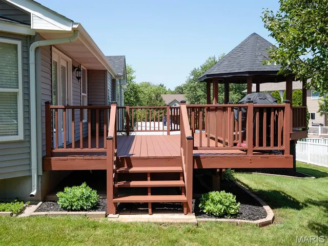 $429,500 | 5070 Douglas Park Drive, St. Peters, MO 63304