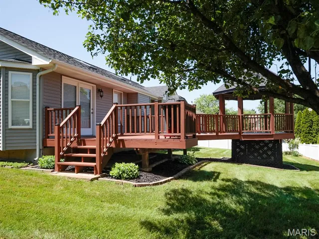 $429,500 | 5070 Douglas Park Drive, St. Peters, MO 63304