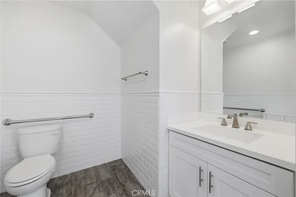 $1,299,000 | 783 Wonder Lane, Costa Mesa, CA 92627