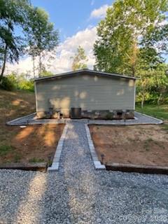 49 Spivey Mountain Road Asheville, NC 28806 - Photo 6 of 40