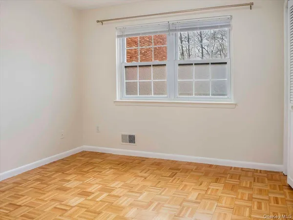 $3,200 | 430 Somerset Drive, Unit F, Pearl River, NY 10965