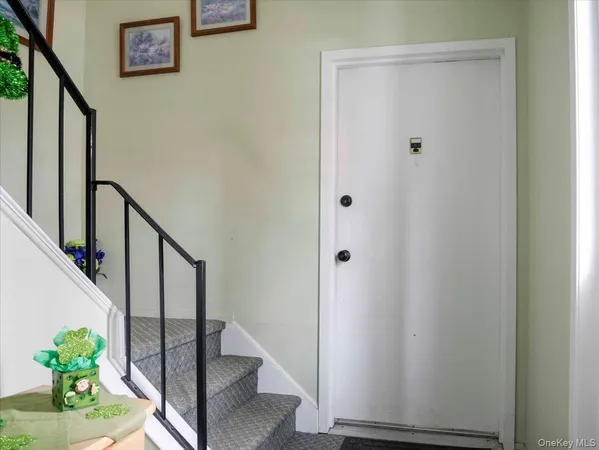 $3,200 | 430 Somerset Drive, Unit F, Pearl River, NY 10965