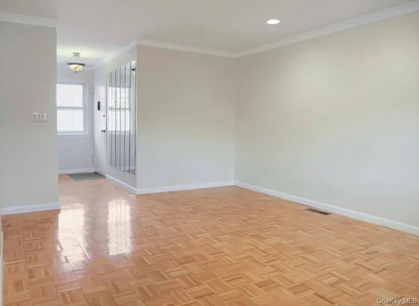 $3,200 | 430 Somerset Drive, Unit F, Pearl River, NY 10965