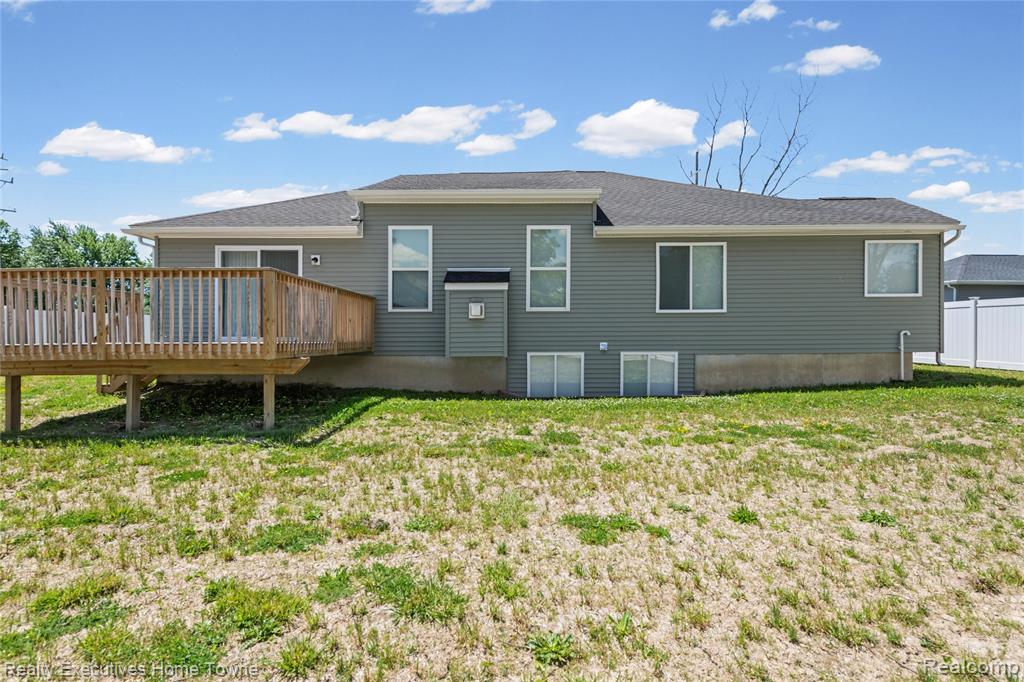 4429 River Road East China, MI 48054 - Photo 7 of 35