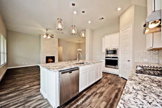 $3,200 | 4314 Shaded Arbor Way, Sugar Land, TX 77479