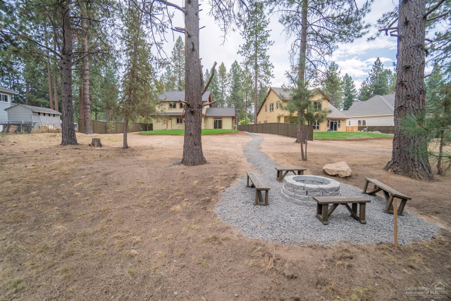 19250 Galen Road Bend, OR 97702 - Photo 9 of 11 Additional Photo