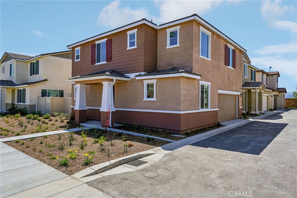 1131 Tropic Court Redlands, CA 92374 - Photo 2 of 31