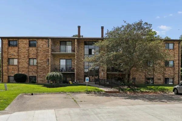 $139,900 | 539 Davis Road, Unit 8, Cincinnati, OH 45255