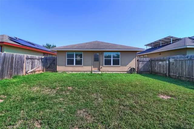 $1,750 | 3308 Barksdale Drive, Austin, TX 78725