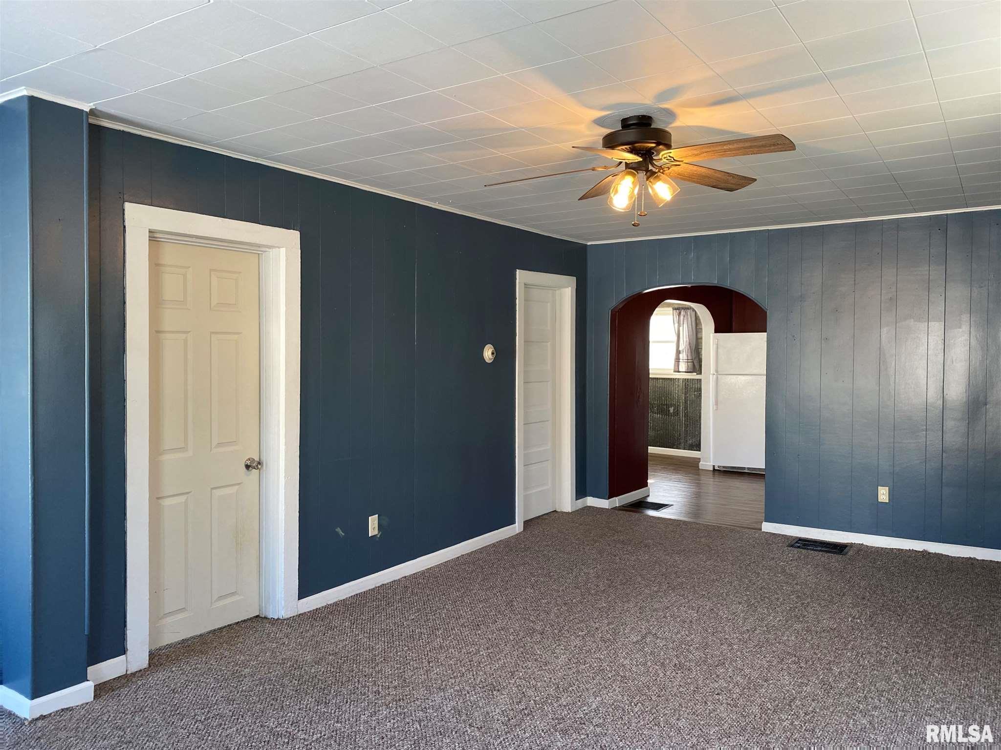 886 West Locust Street Canton, IL 61520 - Photo 6 of 30 Gallery Image 6