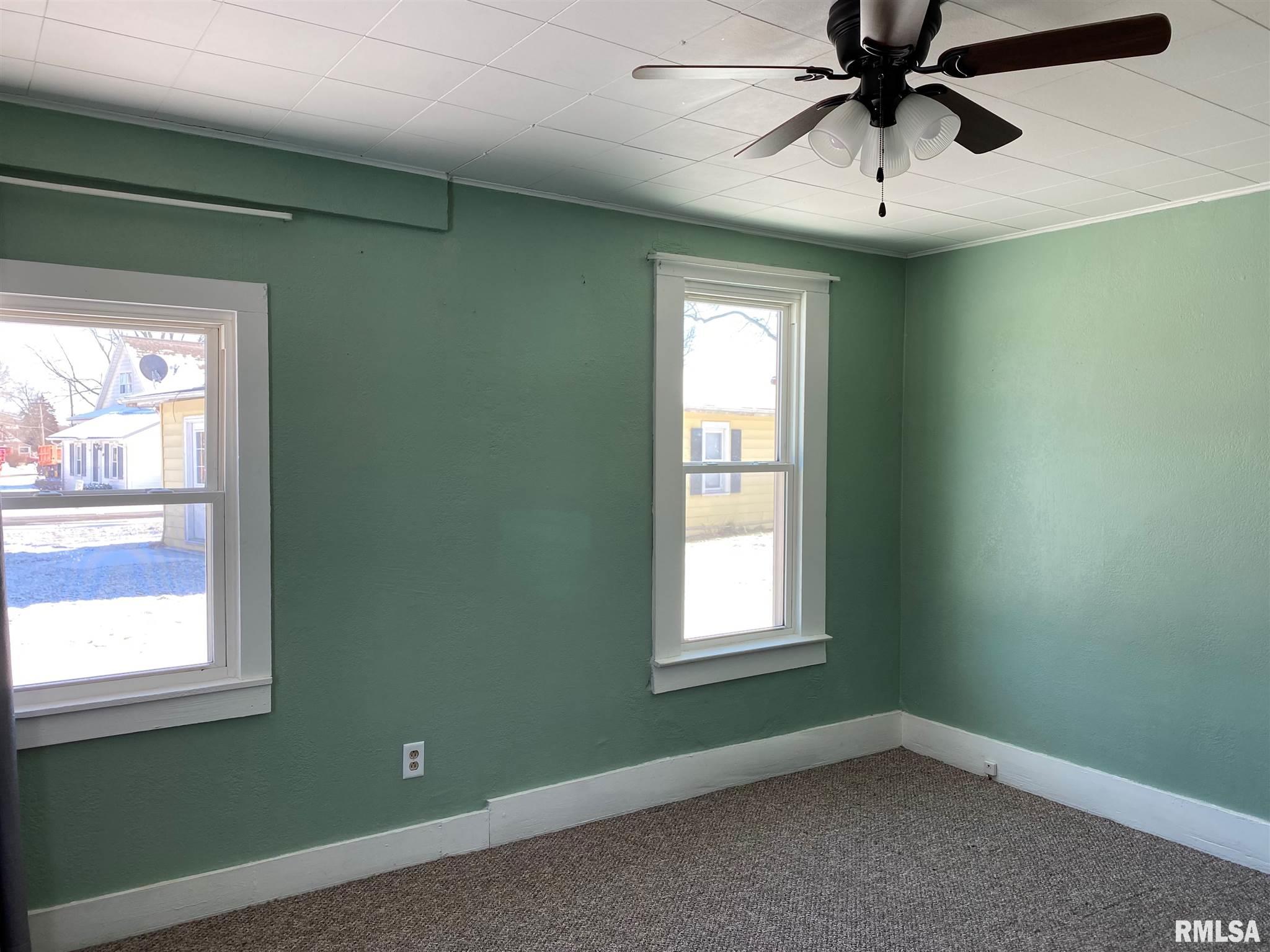 886 West Locust Street Canton, IL 61520 - Photo 9 of 30 Gallery Image 9