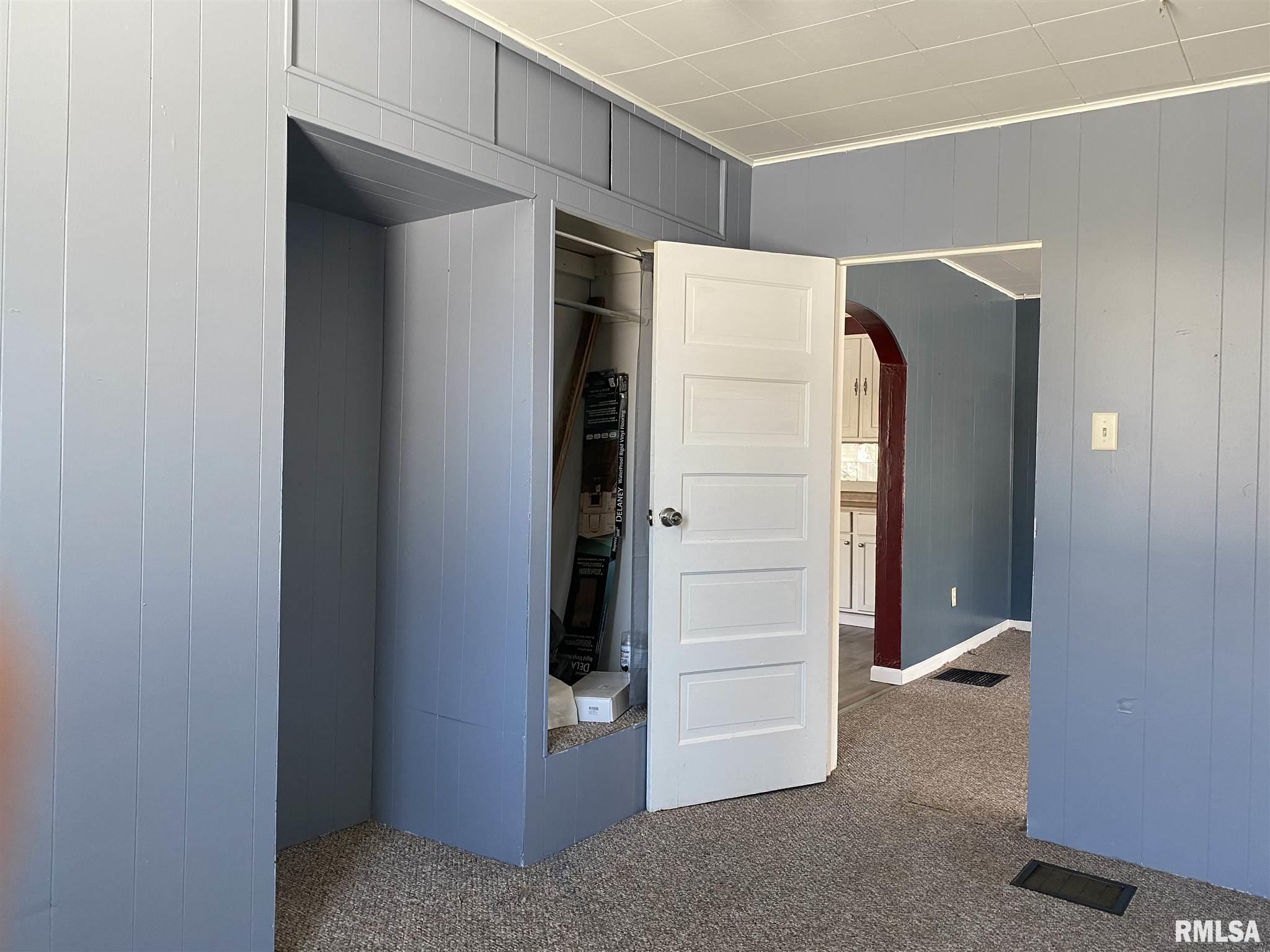 886 West Locust Street Canton, IL 61520 - Photo 10 of 30 Gallery Image 10